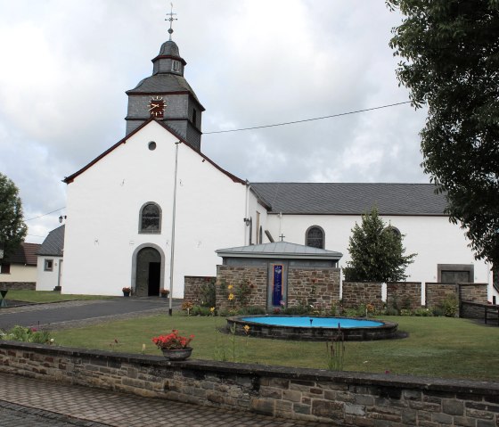 Blick auf die Kirche in Barweiler, © TI Hocheifel-Nürburgring,VG Adeanu