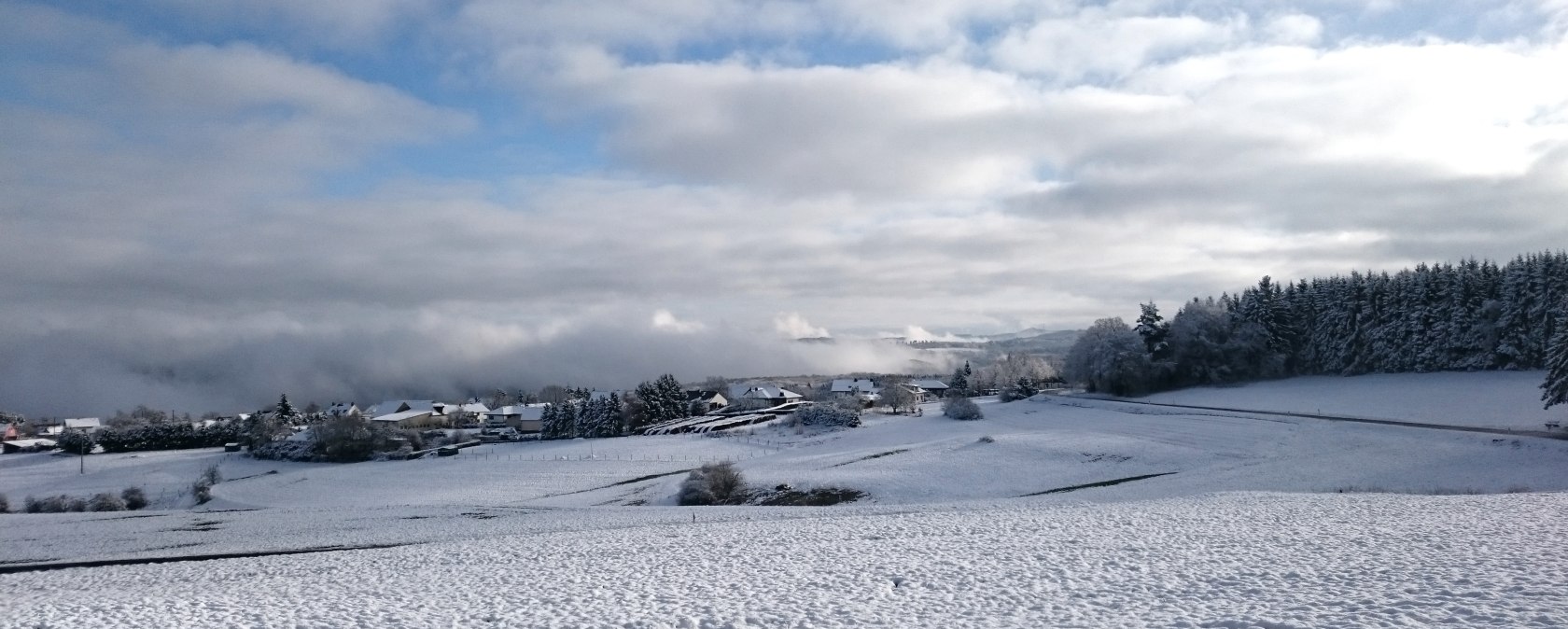 Winterlandschaft mit Blick auf Senscheid, © Kerstin Coletta
