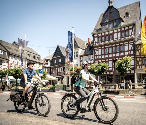 Radler auf dem Vulkan-Radroute-Eifel , © Eifel Tourismus GmbH, Dominik Ketz