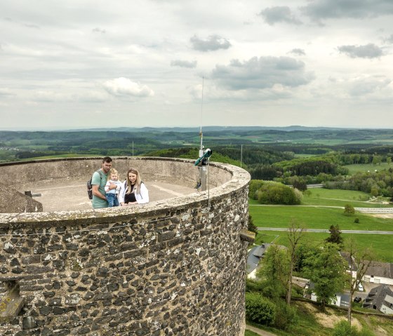 Aussichtsturm der Burgruine Nürburg, © TI Hocheifel-Nürburgring, D- Ketz