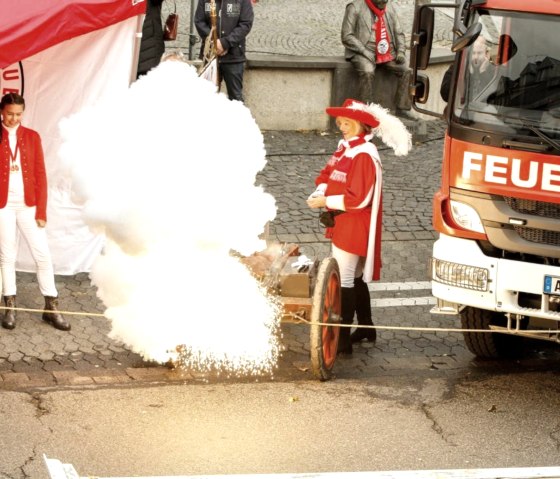 11.11. mit Donnerschlag, © KG Rot-Weiß Adenau@_SVENBAUERPhotography