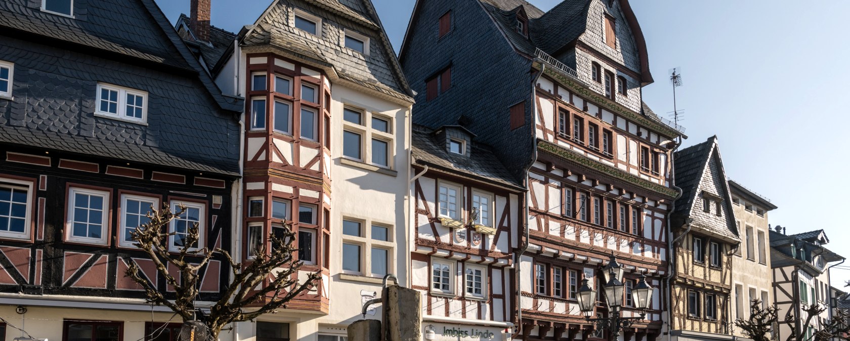 Half-timbered houses on the market square in Adenau, © Eifel Tourismus GmbH, Dominik Ketz