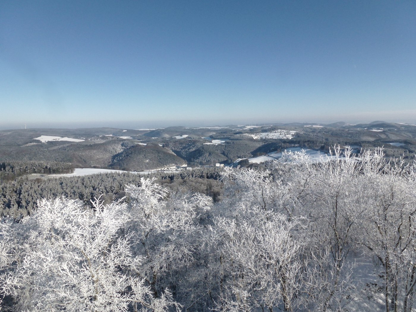 Blick von der Hohen Acht im Winter , © TI Hocheifel-Nürburgring, Stadt Adenau 