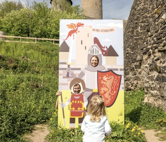 Familienzeit auf der Nürburg, © TI Hocheifel-Nürburgring, D. Ketz