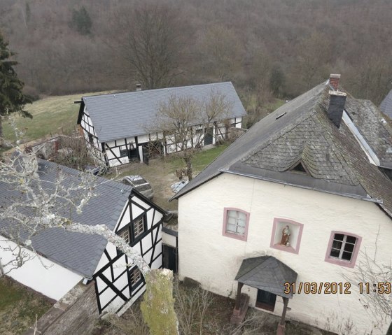 Mietobjekt linke Ecke, Haupthaus rechte Ecke, Stal, © K.Graichen