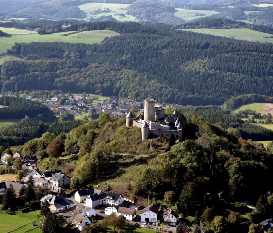 Ruines du château de Nuerburg, © PZROSCH