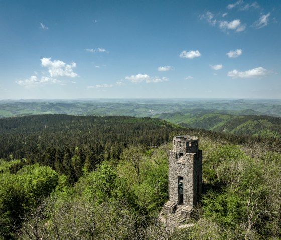 Der Kaiser-Wilhelm-Turm auf der Hohen Acht in der Eifel, © Eifel Tourismus GmbH,D.Ketz