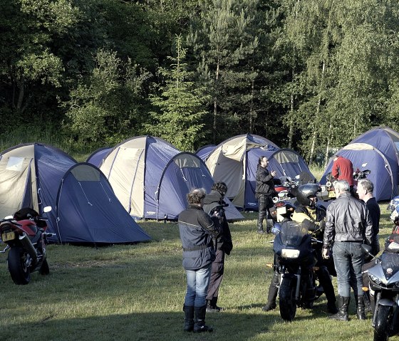 TREFFPUNKT CAMPING am Nürburgring | INTERNATIONAL, © Camping am Nürburgring GmbH, 53520 Müllenbach