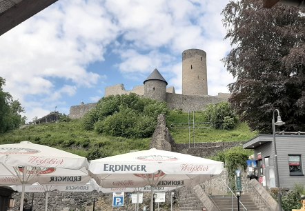 Terasse Restaurant zur Nürburg, © TI Hocheifel-Nürburgring