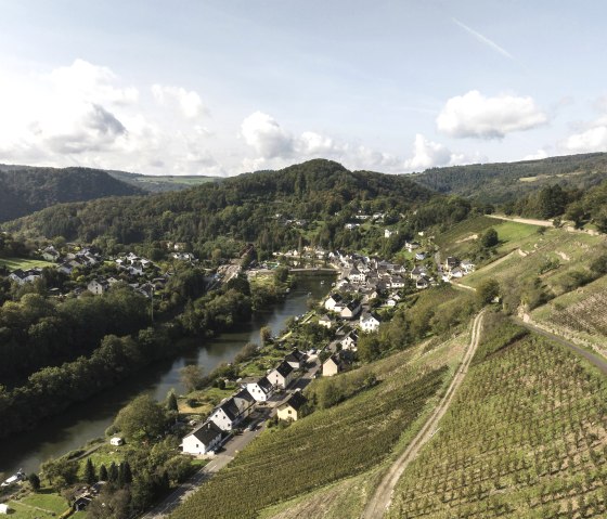 Auf dem Lahnwanderweg, © LahntalTourismus©DJI_0108 © Jan Bosch