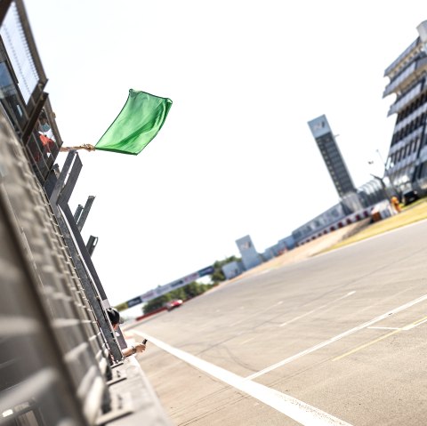 Start und Ziel, © Porsche Sports Cup ©Gruppe C GmbH aus Duisburg 1