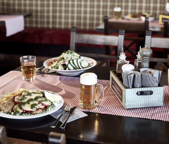 Bitburger Gasthaus Schnitzel