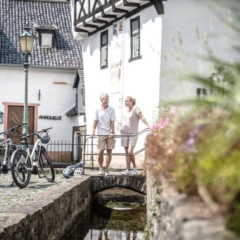 Start Ahr-Radweg: Die Ahrquelle in Blankenheim, © Eifel Tourismus GmbH, Dennis Stratmann