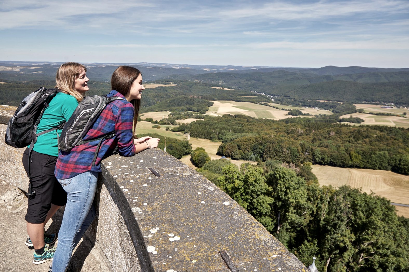 Weitsicht von der Burgruine Nürburg , © TI Hocheifel-Nürburgring©JonathanAndrews