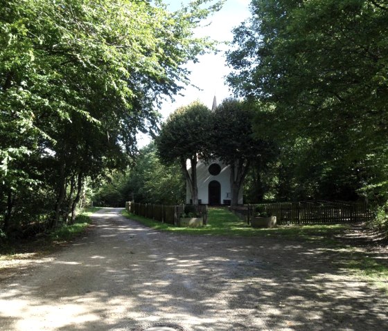 Blick zur Kapelle, © TI Hocheifel-Nürburgring,Gerd Spitzlay