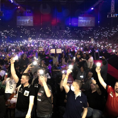 Fans bei Darts am Ring, © Nürburgring1927 GmbH & Co. KG (DE)