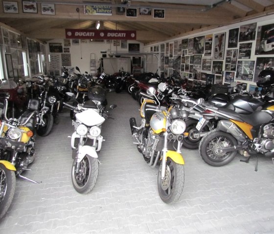 Biker Garage 2, © Hotel Hüllen